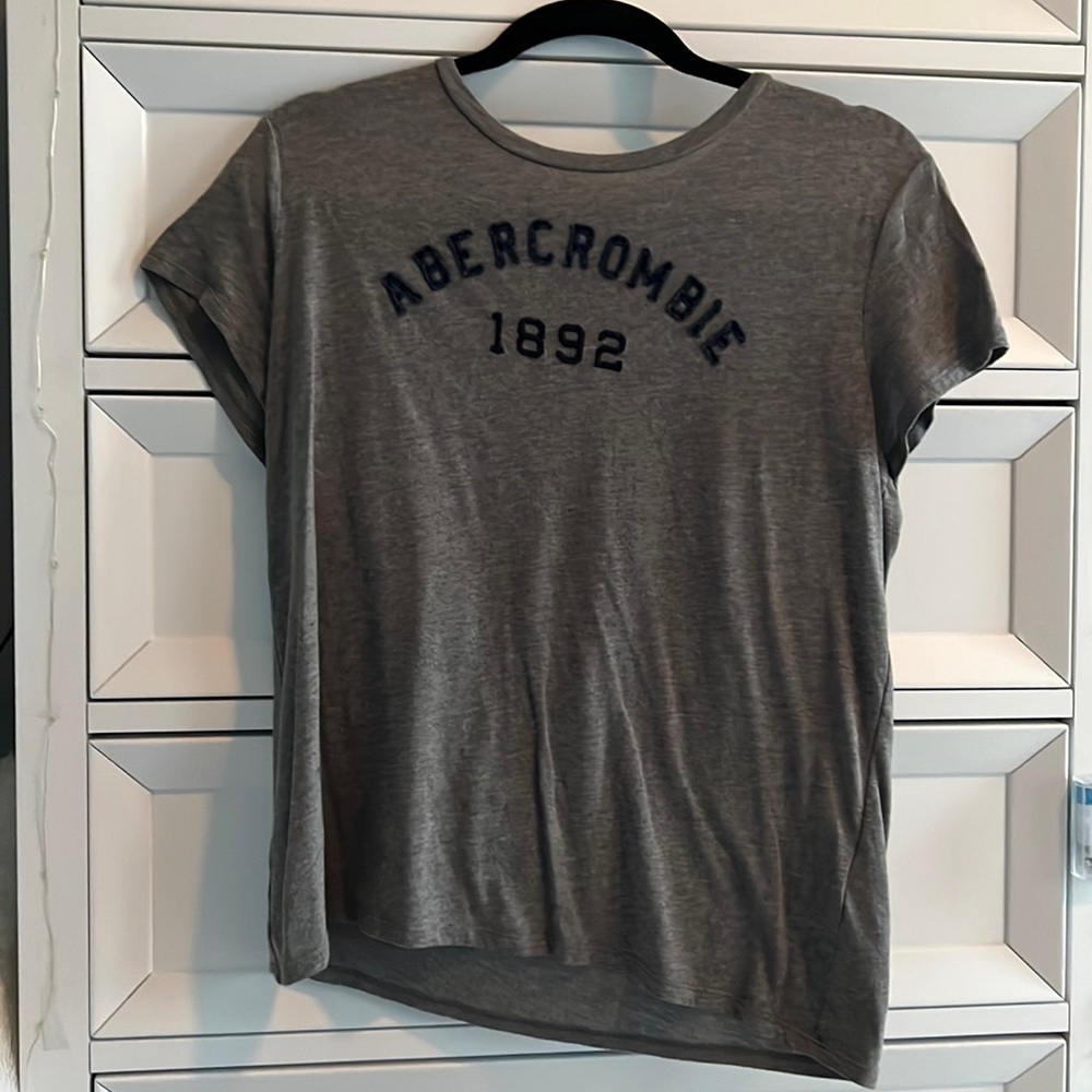 Abercrombie t-shirt